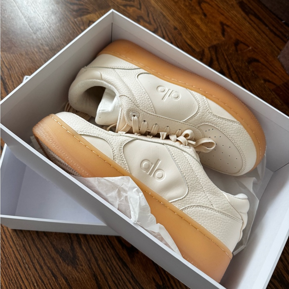 ALO Yoga Clay Sneakers with Gum Sole